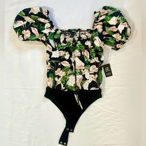 Express Bodysuit (Button-Clip) Size XS.